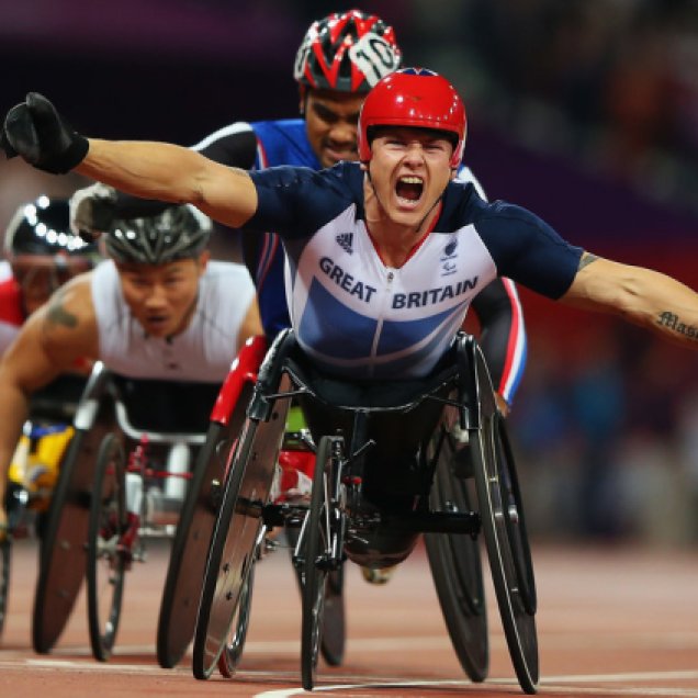 LONDON, ENGLAND - SEPTEMBER 04: David Weir of Great Britain celebrates winning the Men's 1500m ? T54 final on day 6 of the London 2012 Paralympic Games at Olympic Stadium on September 4, 2012 in London, England. (Photo by Hannah Peters/Getty Images)
